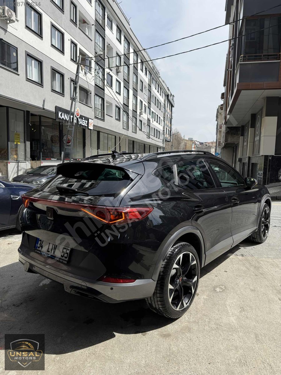 2022 CUPRA FORMENTOR
