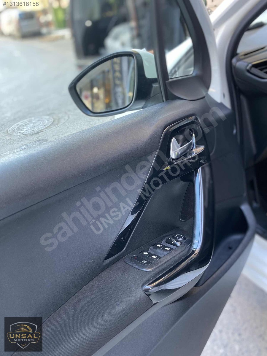 İKİNCİ SAHİBİNDEN TEMİZ 208 OTOMOTİK DÜŞÜK KM