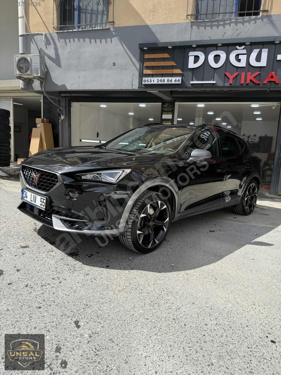 2022 CUPRA FORMENTOR