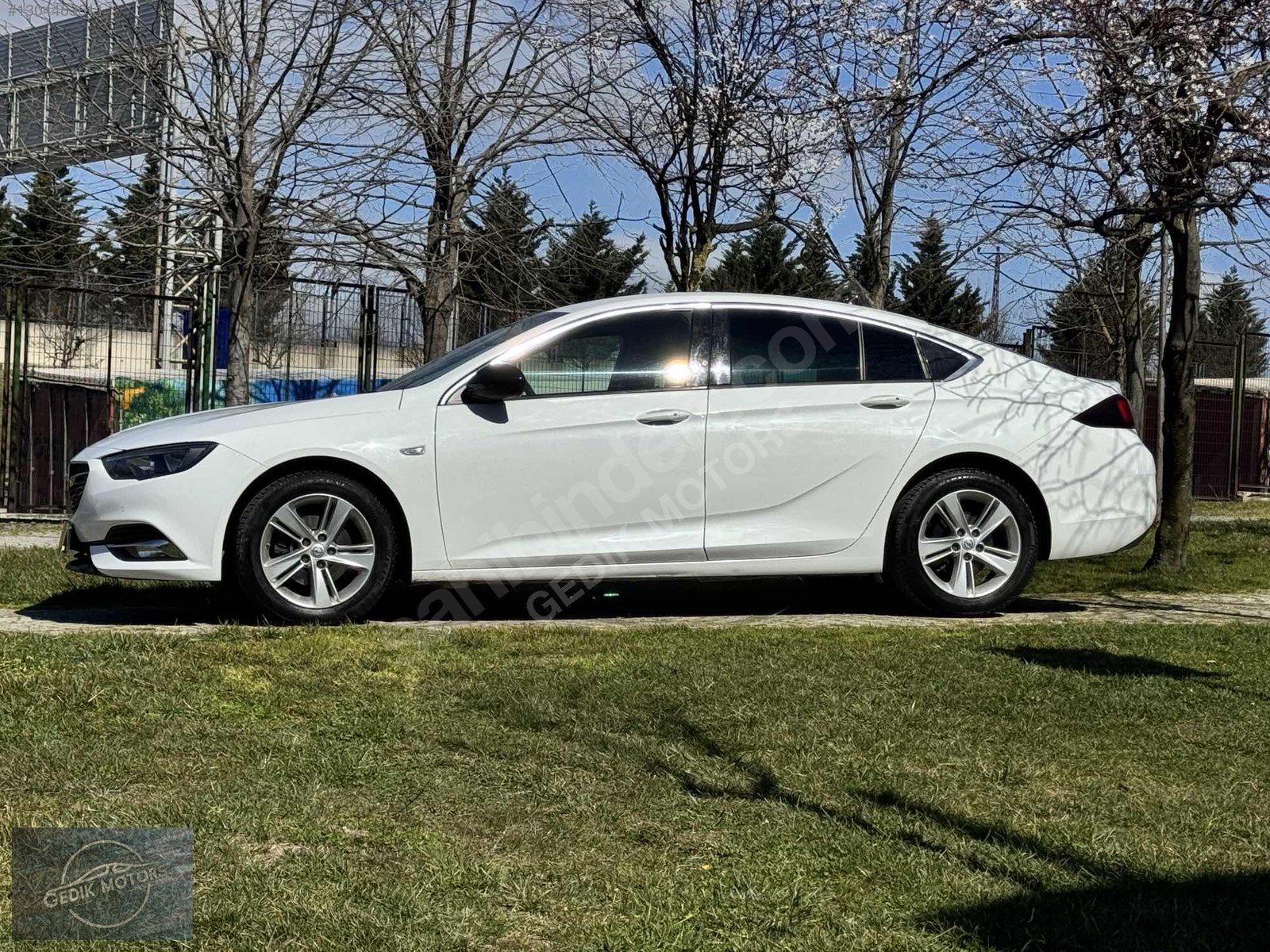 2020 MODEL OPEL İNSİGNİA 1.6 GRAND SPORT VADELİ ARAÇ SATIŞI