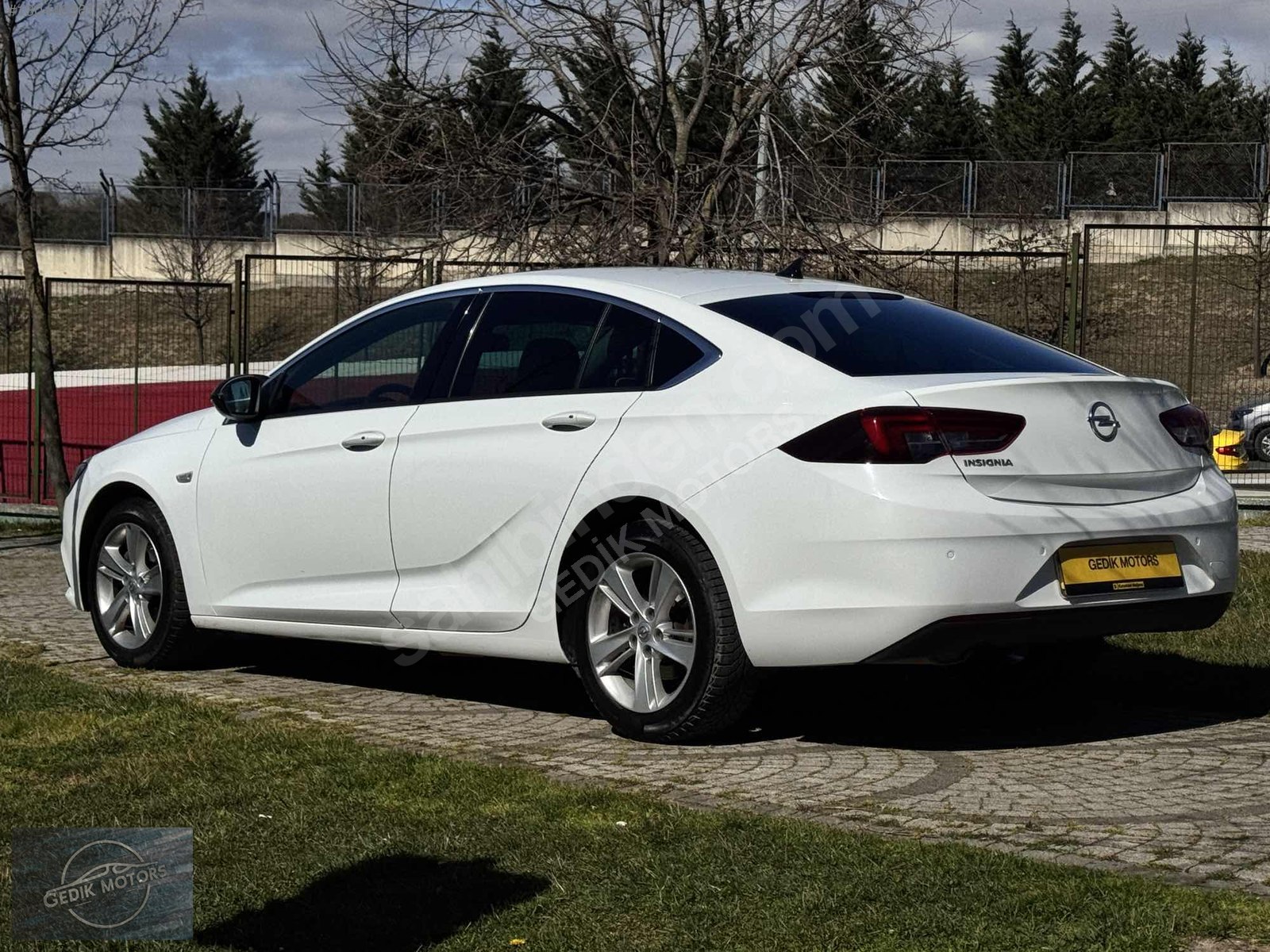 2020 MODEL OPEL İNSİGNİA 1.6 GRAND SPORT VADELİ ARAÇ SATIŞI