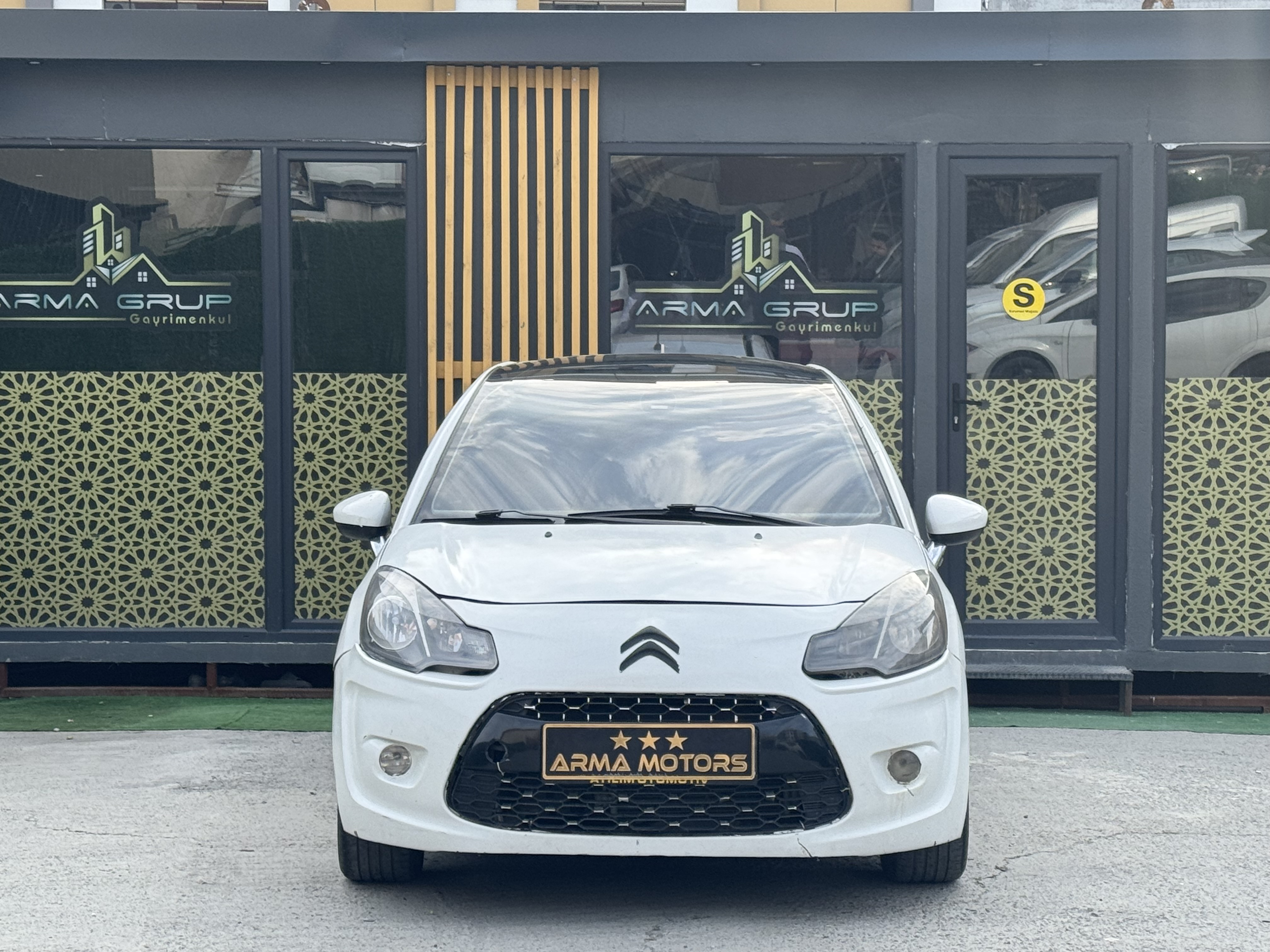 CAM TAVANLI C3 BU PARAYA YOK 