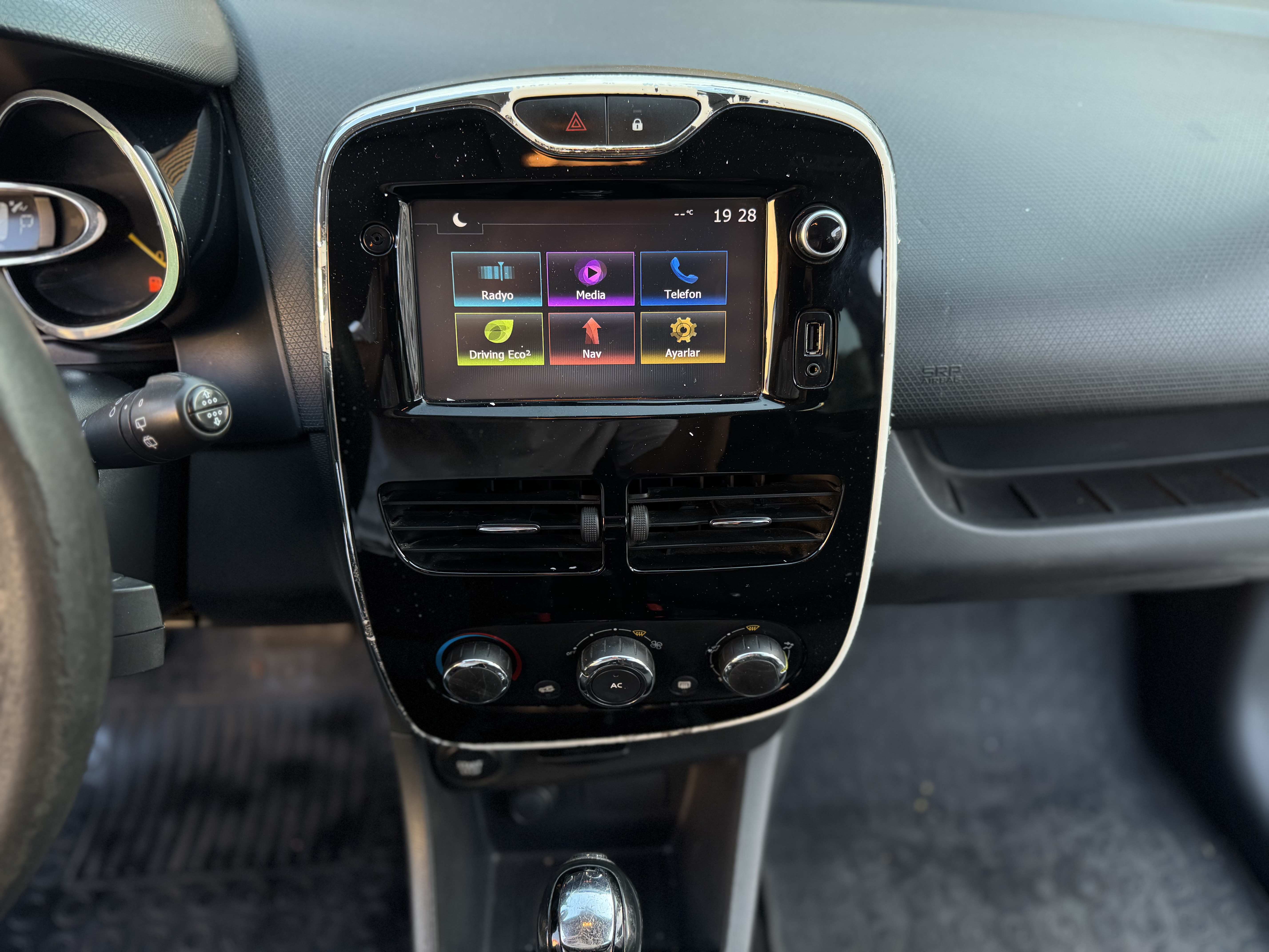 OTOMATİK DİZEL CLİO 