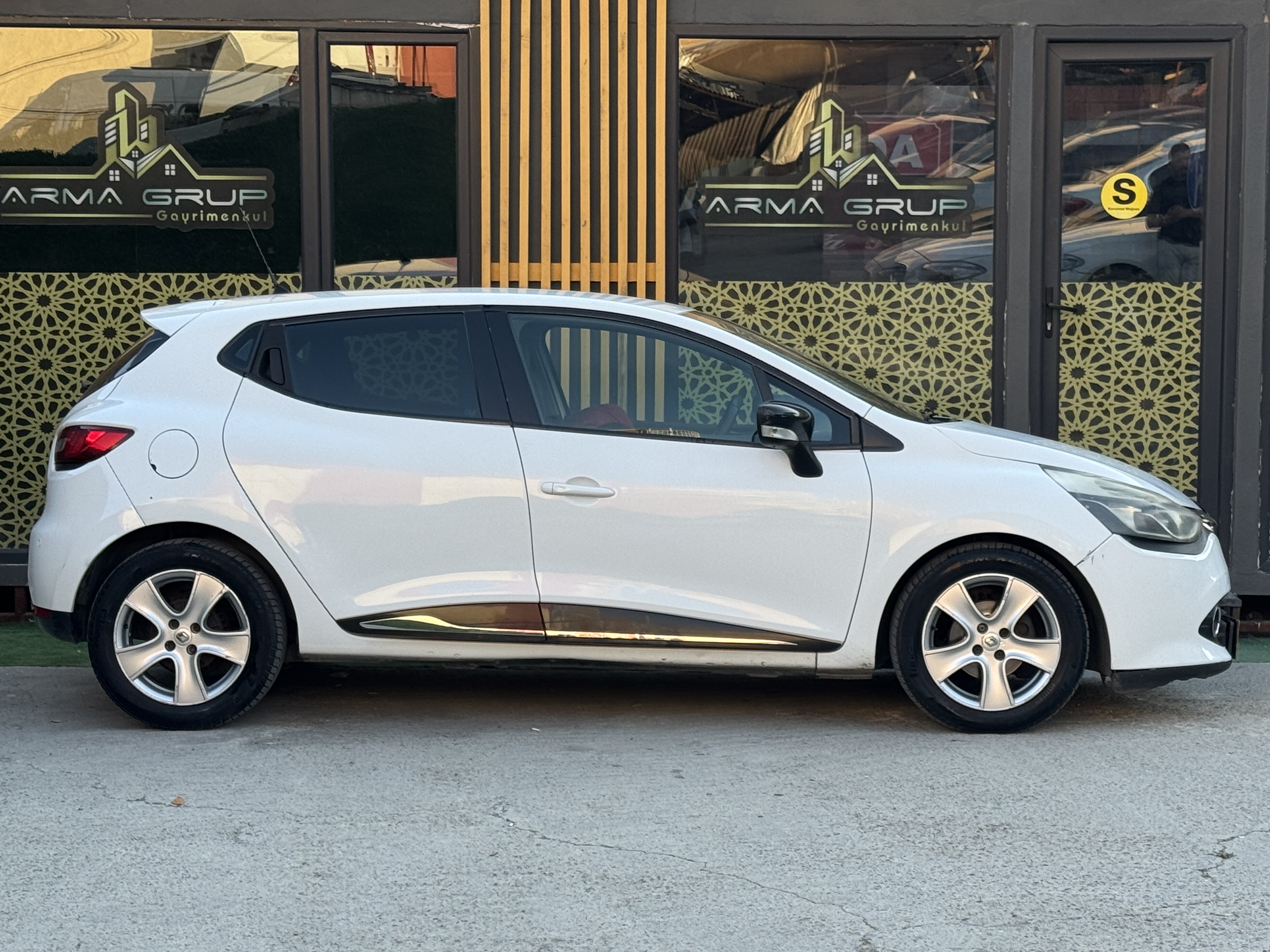OTOMATİK DİZEL CLİO 
