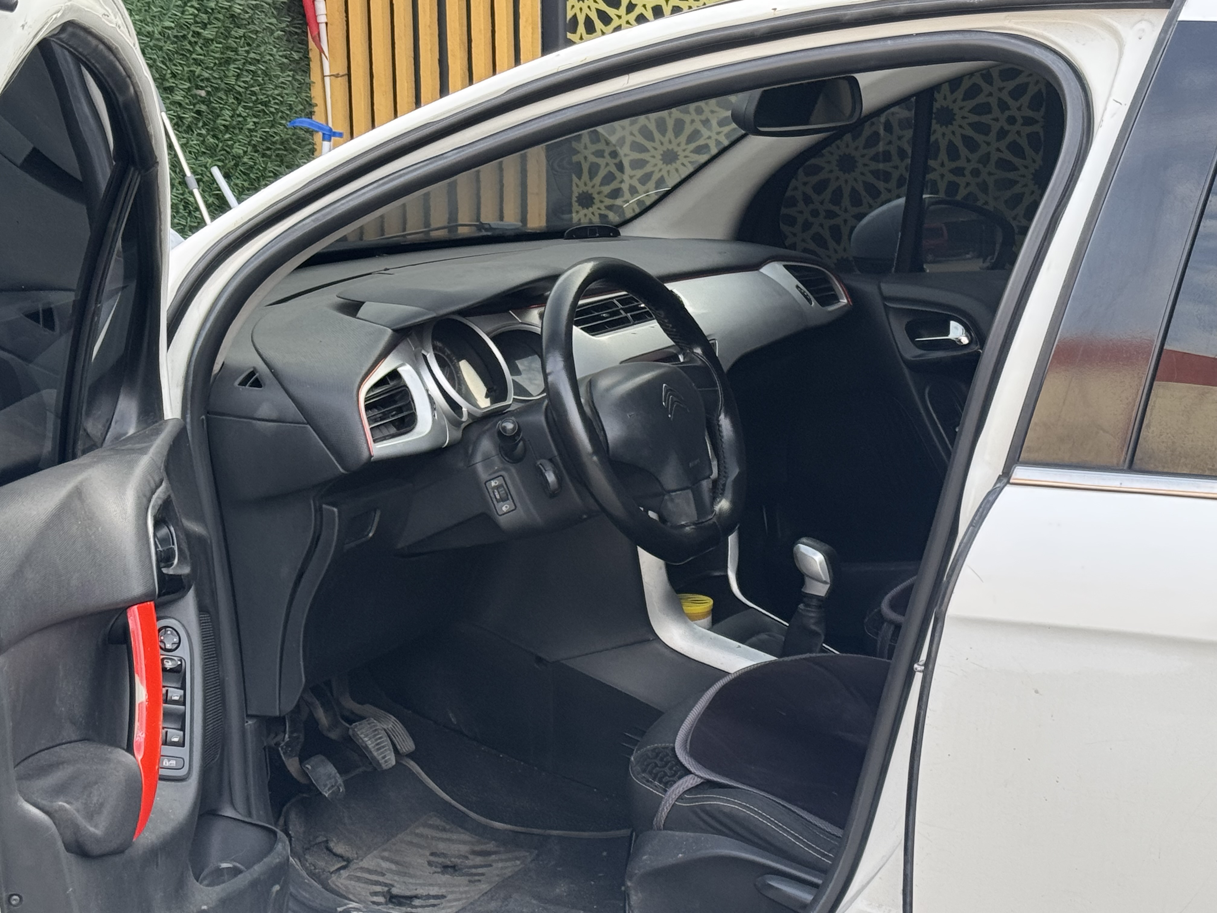 CAM TAVANLI C3 BU PARAYA YOK 