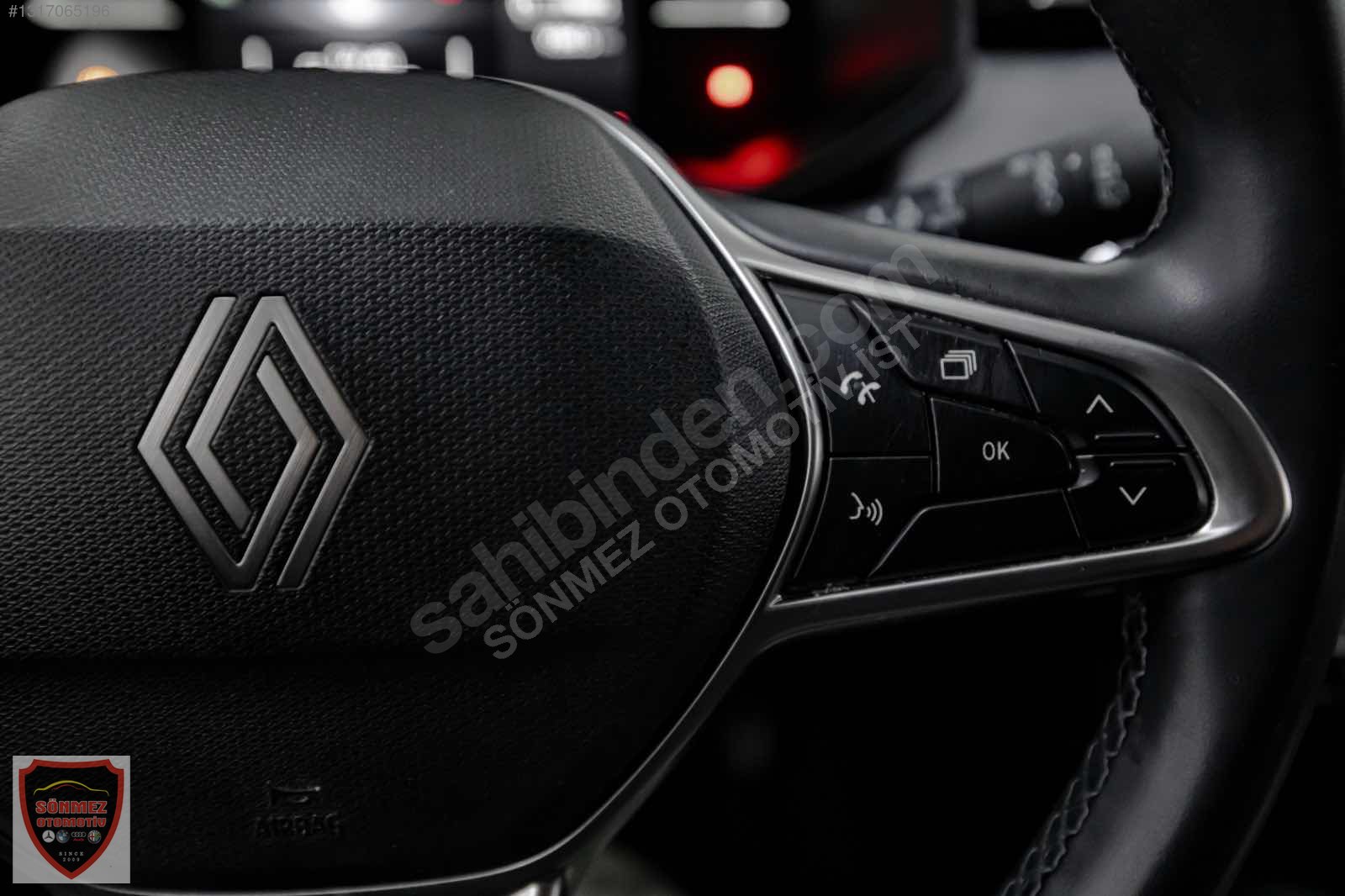 2025 CLİO 1.0TCE EVOLUTİON GSR HATASIZ BOYASIZ 26.000KM ELDEN SENETLE