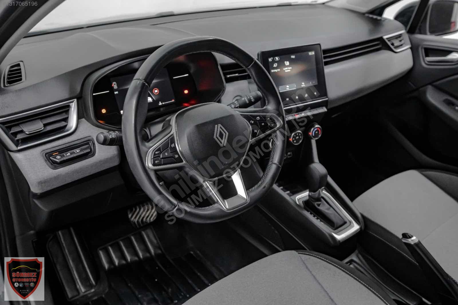 2025 CLİO 1.0TCE EVOLUTİON GSR HATASIZ BOYASIZ 26.000KM ELDEN SENETLE