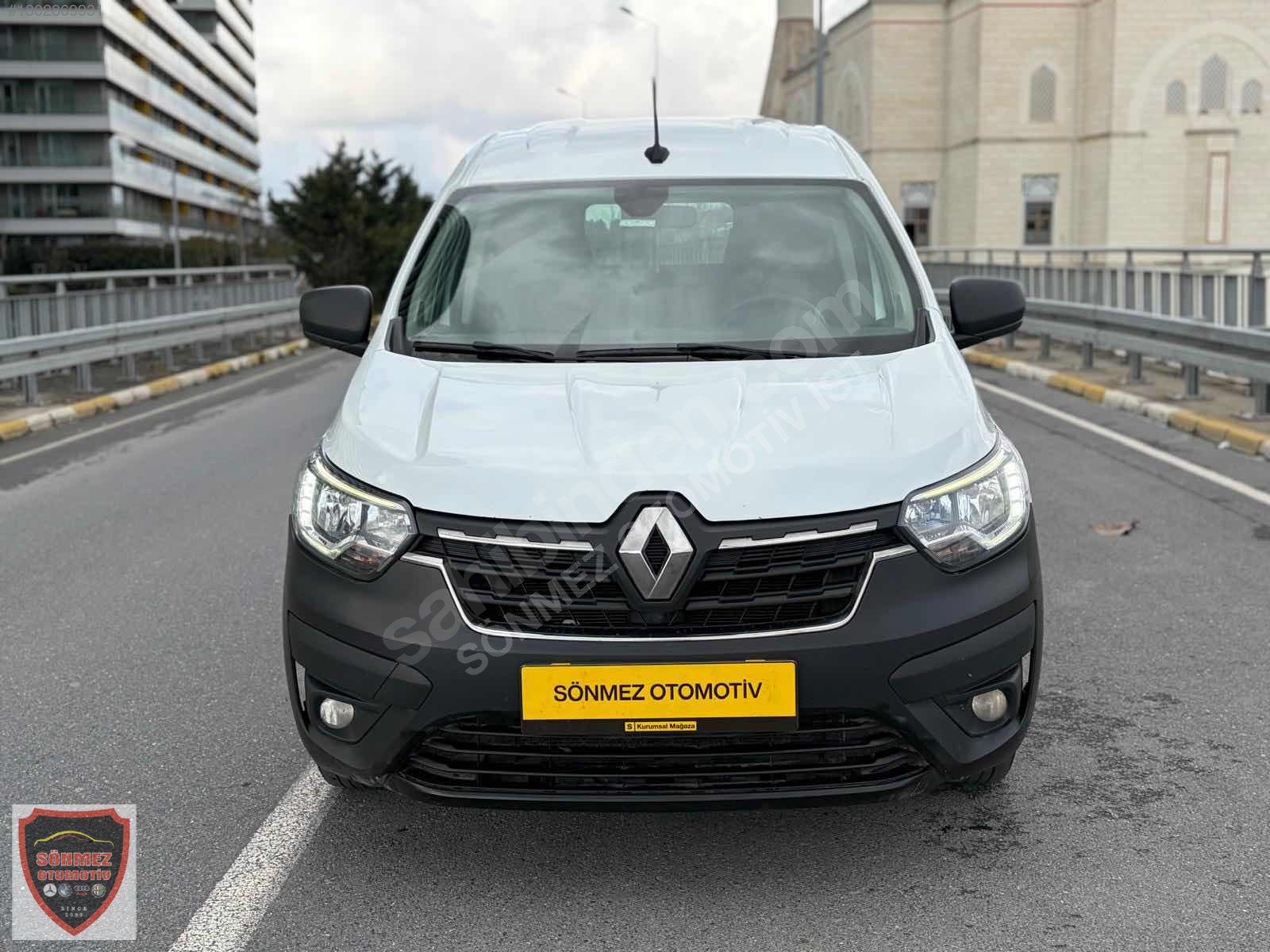 2023 RENAULT EXPRESS VAN FATURALI VERGİ LEVHALILARA TAMAMI KREDİLİ