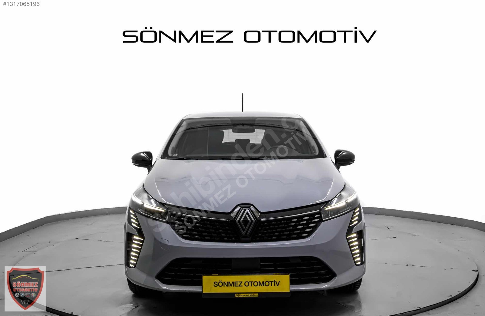 2025 CLİO 1.0TCE EVOLUTİON GSR HATASIZ BOYASIZ 26.000KM ELDEN SENETLE