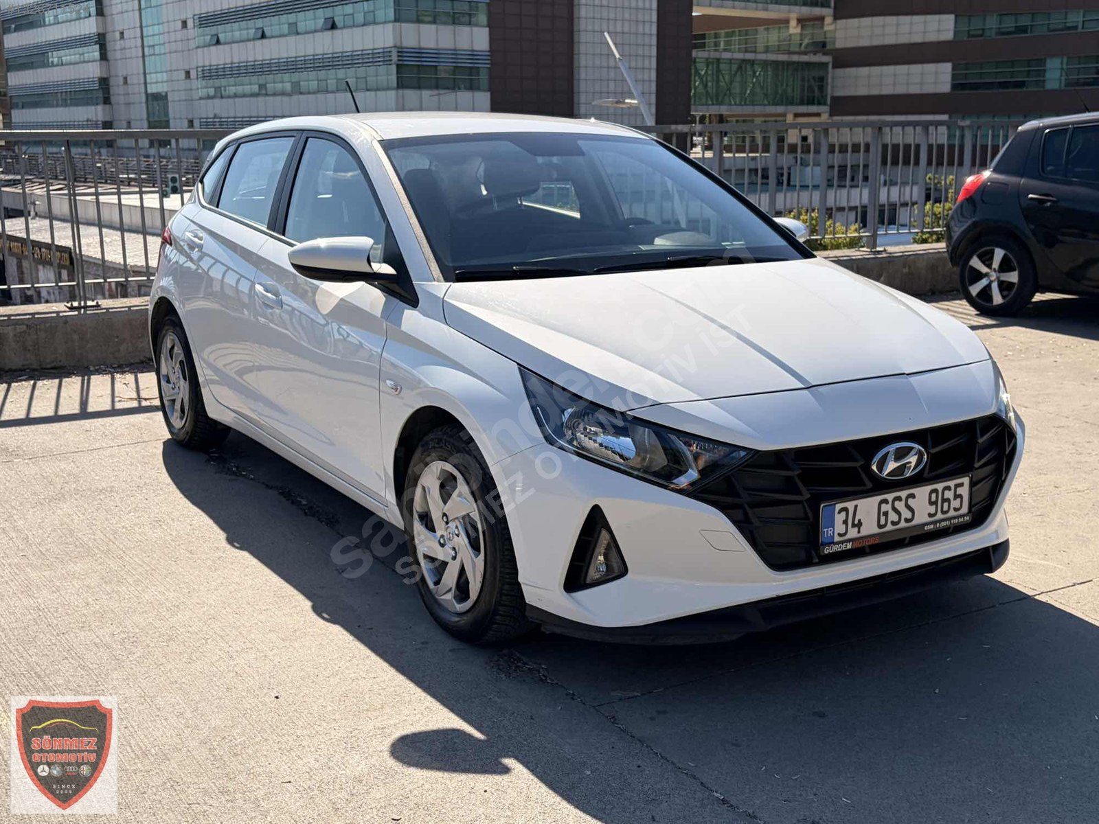 HYUNDAİ İ20 1.4 MPI JUMP 18.000 KM KUSURSUZ TAKSİTLE ARABA