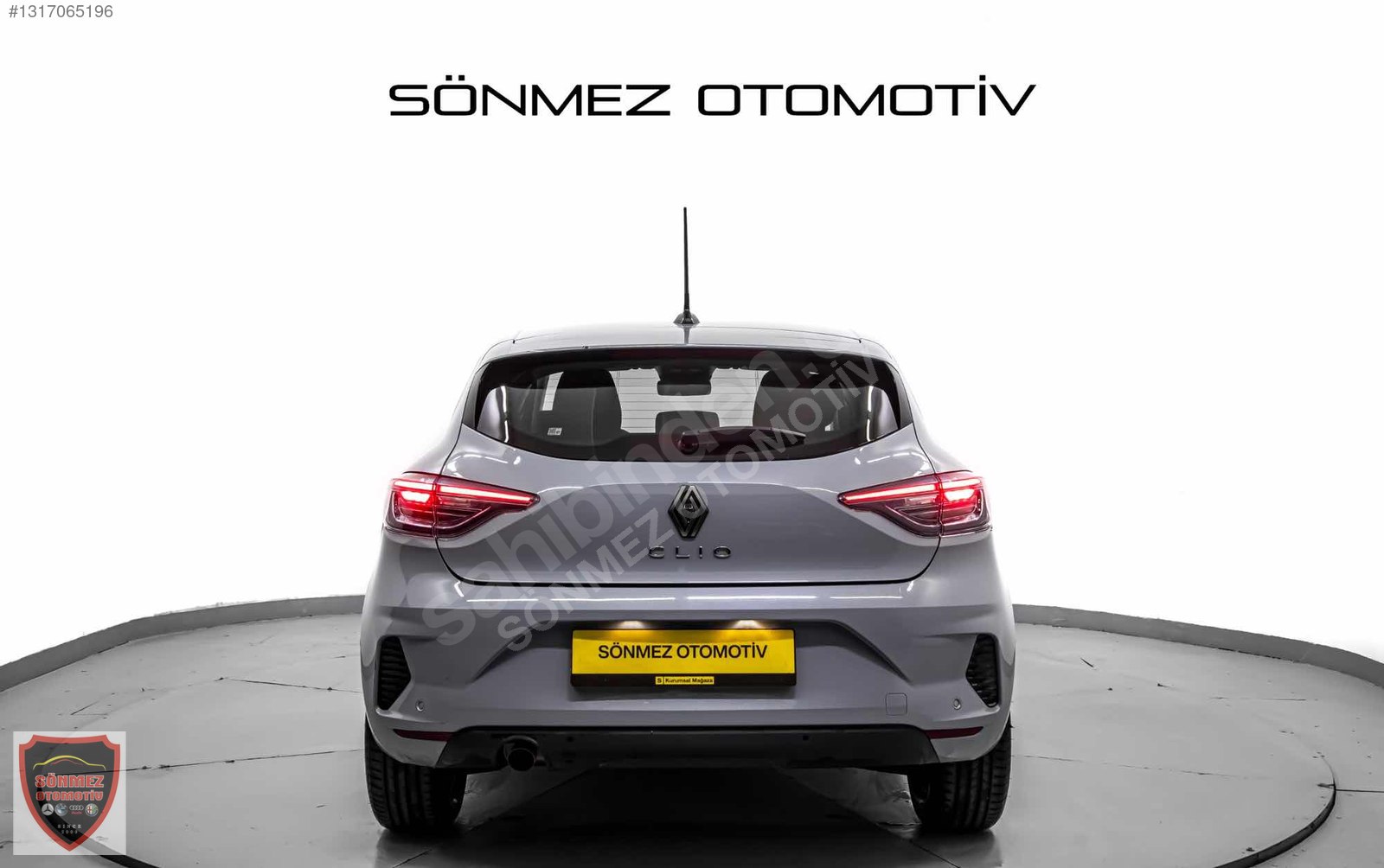 2025 CLİO 1.0TCE EVOLUTİON GSR HATASIZ BOYASIZ 26.000KM ELDEN SENETLE